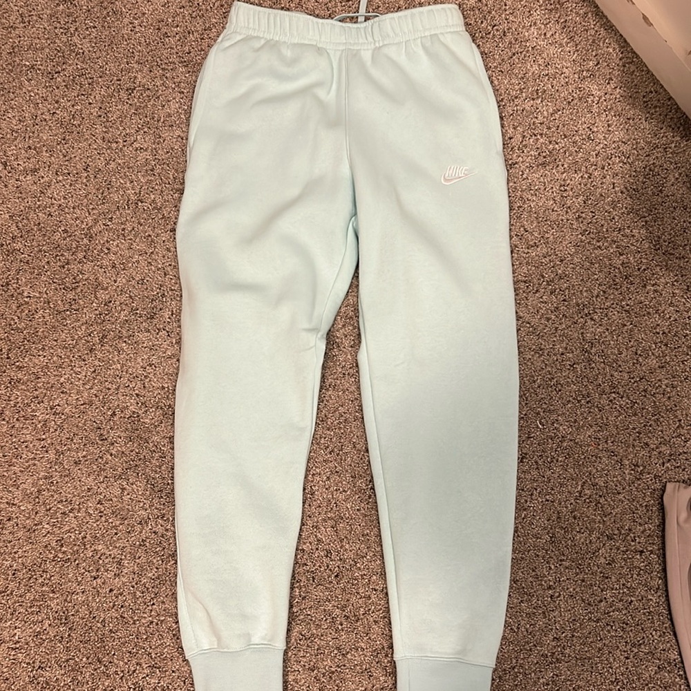 Brand new, super comfy
